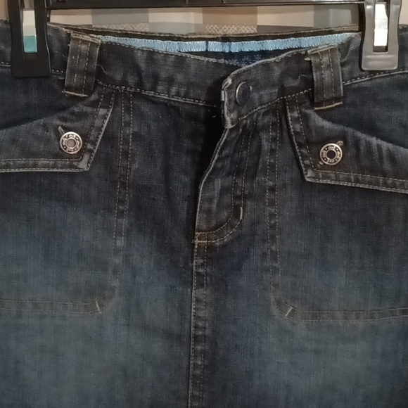 FINAL PRICE GAP KIDS denim skirt (skorts) Size 6 - Picture 2 of 3